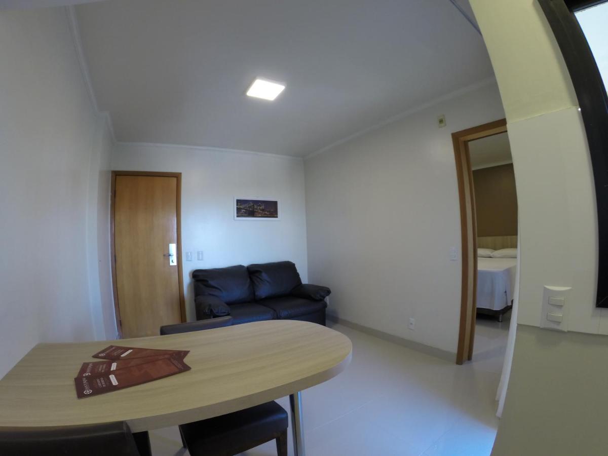 Flat Crystal Place